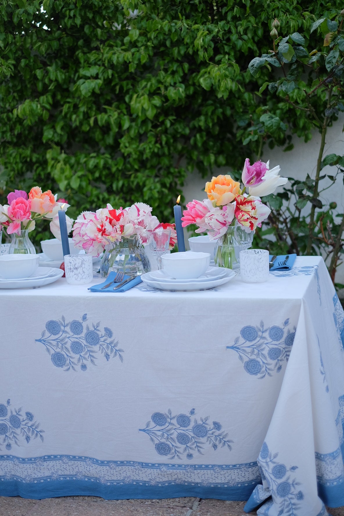 Sky Buta Tablecloth & Napkins